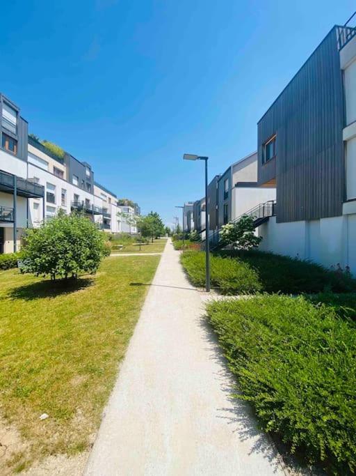 Family Apartment Disneyland-Paris, Garden&Parking Montevrain Exterior photo